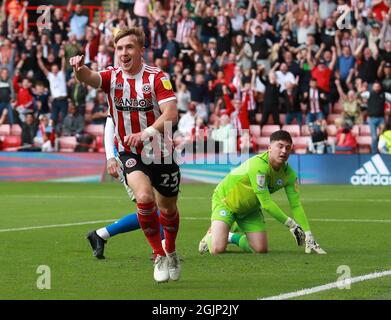 Sheffield, Angleterre, le 11 septembre 2021. Ben Osborn, de Sheffield Utd, fête son troisième but lors du match du championnat Sky Bet à Bramall Lane, Sheffield. Le crédit photo devrait se lire: Simon Bellis / Sportimage Banque D'Images