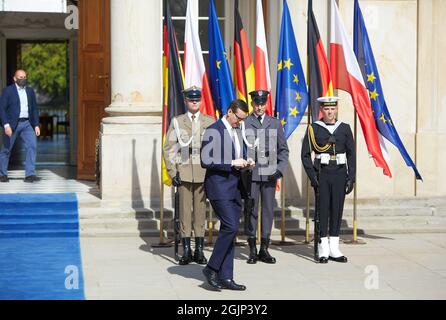 Varsovie, Mazovie, Pologne. 11 septembre 2021. Le Premier ministre MATEUSZ MORAWIECKI a rencontré à Varsovie la chancelière allemande ANGELA MERKEL. C'est ANGELA MERKEL le dernier voyage en Pologne en tant que chancelière de la République fédérale de Germany.in la photo: MATEUSZ MORAWIECKI (Credit image: © Hubert Mathis/ZUMA Press Wire) Banque D'Images