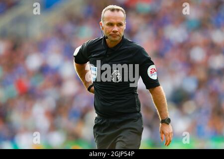 11 septembre 2021 ; King Power Stadium, Leicester, Leicestershire, Angleterre ; Premier League football, Leicester City contre Manchester City ; arbitre Paul Tierney Banque D'Images