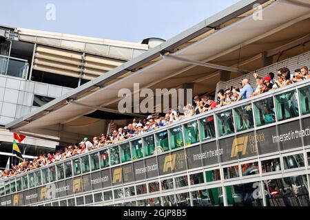 Monza, Italie. 11 septembre 2021. Circuit atmosphère - clients du Paddock Club. Grand Prix d'Italie, samedi 11 septembre 2021. Monza Italie. Crédit : James Moy/Alay Live News Banque D'Images