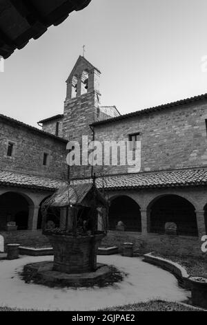 Assise, église de San Damiano. L'église de San Damiano, est l'endroit où Saint Clare est mort et où Saint François a trouvé la conversion. Banque D'Images