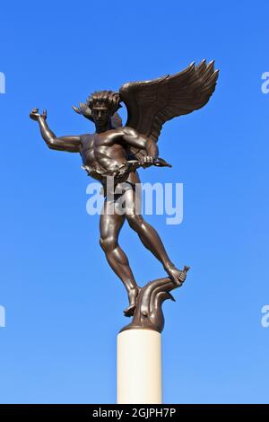 Statue de l'Ange de la paix (1956) de Donal Hord au cimetière américain Henri-Chapelle de la Seconde Guerre mondiale et au Mémorial de Plombières, en Belgique Banque D'Images