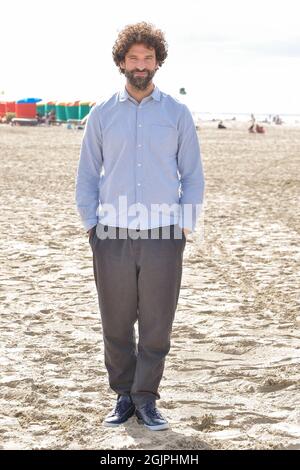 Sébastien Pouderoux assiste à une séance photo de Guermantes lors du 47e Festival américain du film de Deauville à Deauville, France, le 11 septembre 2021. Photo de Julien Reynaud/APS-Medias/ABACAPRESS.COM Banque D'Images