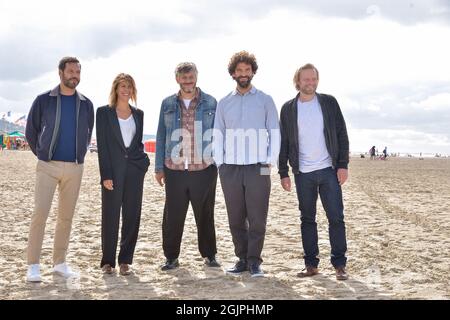 Laurent Lafitte, Florence Viala, Christophe Honoré, Sébastien Pouderoux, Stéphane Varupenne assistant à une séance photo de Guermantes lors du 47e Festival du film américain de Deauville à Deauville, le 11 septembre 2021. Photo de Julien Reynaud/APS-Medias/ABACAPRESS.COM Banque D'Images