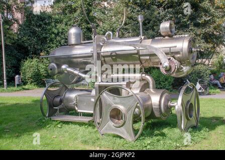 Aachen - Denkmal vor dem Westbahnhof am Republikplatz Banque D'Images