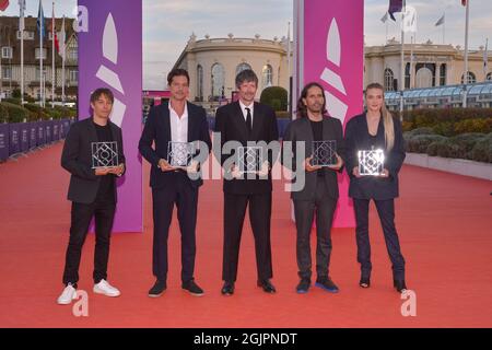 Sean Baker, Simon Rex, Diego Ongaro, Pascual Sisto, Sofia Kappel assister aux lauréats lors du 47e Festival du film américain de Deauville à Deauville, le 11 septembre 2021. Photo de Julien Reynaud/APS-Medias/ABACAPRESS.COM Banque D'Images