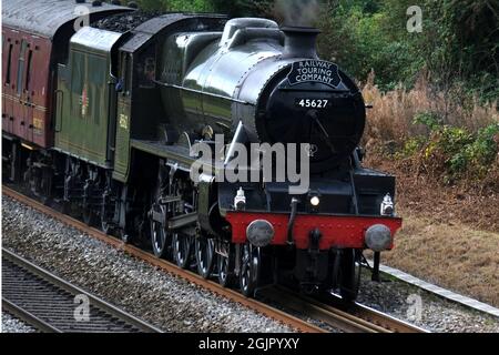 Locomotive à vapeur Sierra Leone lors d'une excursion spéciale de Railway Touring Company en passant par Kilnhurst et Swinton, dans le Yorkshire du Sud, en direction du nord. Banque D'Images