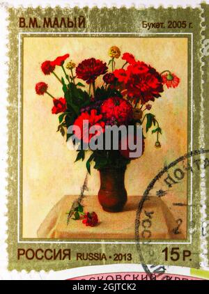 MOSCOU, RUSSIE - 09 JUIN 2021: Timbre-poste imprimé en Russie montre bouquet de V.M Maly (2005), série d'art russe contemporain, vers 2013 Banque D'Images