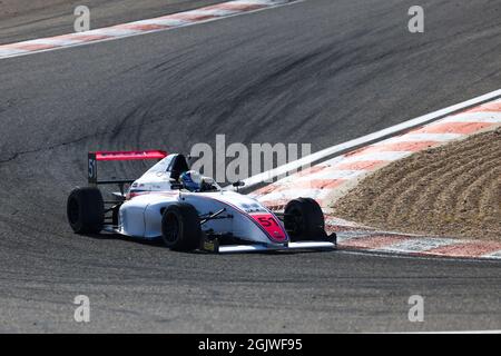 51 FAVARIO Angelina (FRA), FFSA F4 action de l'Académie lors du 4ème tour du Championnat de France FFSA F4 2021, du 10 au 12 septembre 2021 sur le circuit de Lédenon, à Lédenon, France - photo Marc de Mattia/DPPI crédit: DPPI Media/Alay Live News Banque D'Images