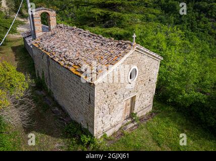 Vue aérienne de l'église de Santa Caterina. Modigliana, Forlì, Émilie-Romagne, Italie, Europe. Banque D'Images