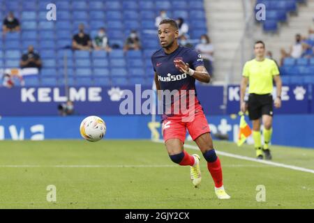 Cornella, Espagne. 12 septembre 2021. Renan Lodi (12 at.Madrid) pendant, LaLiga Santander match entre Espanyol et at.madrid au stade RCDE à Cornella, Barcelone, Espagne. Crédit: SPP Sport presse photo. /Alamy Live News Banque D'Images