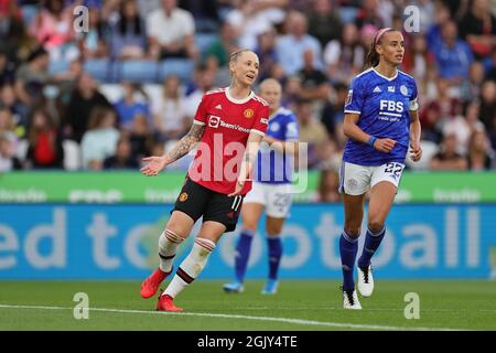 LEICESTER, ROYAUME-UNI 12 SEPT. Leah Galton de Manchester United réagit lors du match de la Barclays FA Women's Super League entre Leicester City et Manchester United au King Power Stadium, Leicester, le dimanche 12 septembre 2021. (Crédit : James HolyOak | MI News) crédit : MI News & Sport /Alay Live News Banque D'Images