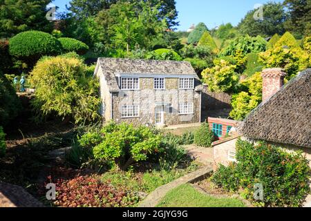 Godshill, Île de Wight, 2021. Un village modèle qui est plein de répliques de villages et de maisons locales sur l'île, et est une attraction touristique populaire i Banque D'Images