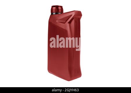 Cartouche d'huile en plastique isolée sur fond blanc. Réservoir de stockage. Canister pour l'essence, le diesel et le gaz. Bidon en plastique rouge pour liquides techniques iso Banque D'Images