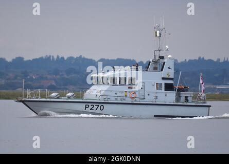 12/09/2021 Gravesend Royaume-Uni. En Belgique, le navire de patrouille côtière BNS Pollux (P902) dirige une flottille de bateaux de patrouille de la Royal Navy Archer Class HMS Blazer (P229), HM Banque D'Images