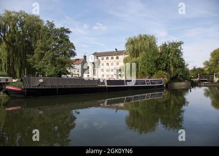 Parndon Mill Lock Narrowboat River Sort Harlow Essex Banque D'Images