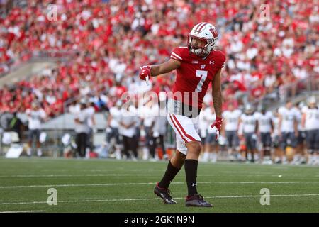 Madison, WI, États-Unis. 11 septembre 2021. Danny Davis III (7), grand receveur des blaireaux du Wisconsin, s'aligne pendant le match de football de la NCAA entre les Eagles de l'est du Michigan et les blaireaux du Wisconsin au Camp Randall Stadium de Madison, WISCONSIN. Darren Lee/CSM/Alamy Live News Banque D'Images