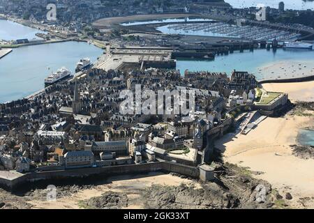 FRANCE ILLE-ET-VILAINE (35) SAINT-MALO, PORT DE VAUBAN Banque D'Images