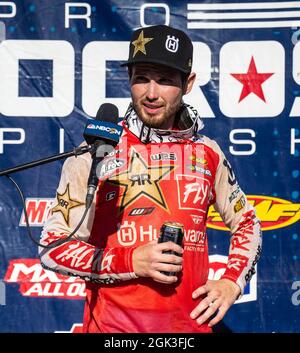 Septembre 11 2021 Rancho Cordova, CA USA le pilote d'usine Husqvarna RJ Hampshire place troisième sur le podium au Lucas Oil Pro Motocross Hangtown Classic 250 Class moto # 1 au Hangtown Rancho Cordova, CA Thurman James/CSM Banque D'Images