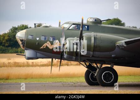 Le Boeing B-17 'Sally B' au salon Abingdon Air & Country Show 2021 Banque D'Images