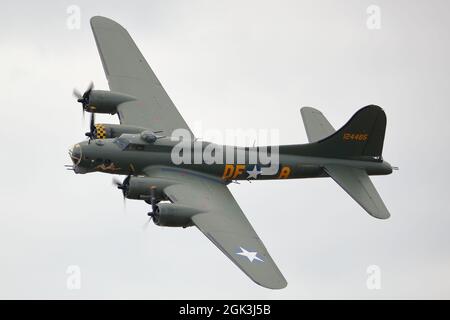 Le Boeing B-17 'Sally B' au salon Abingdon Air & Country Show 2021 Banque D'Images