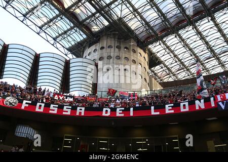 Milan, Italie. 12 septembre 2021. AC Milan Supporters pendant AC Milan vs SS Lazio, football italien série A match à Milan, Italie, septembre 12 2021 crédit: Independent photo Agency/Alay Live News Banque D'Images