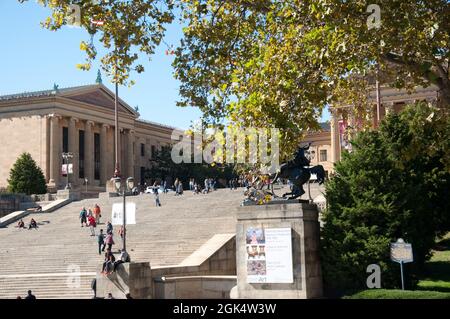 Marches menant au musée d'art de Philadelphie, Philadelphie, Pennsylvanie, États-Unis Banque D'Images