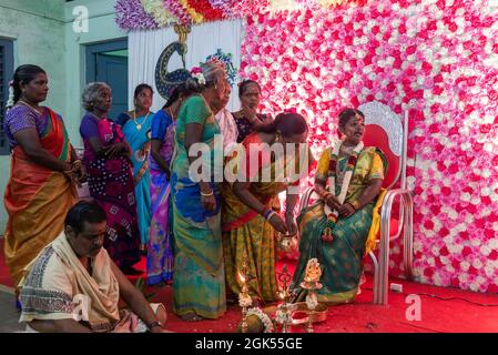 Tamil Nadu, Inde - 12 septembre 2021 : le Ritushuddhi ou Ritu Kala Samskara est la cérémonie qui célèbre la transition d'une jeune fille à la féminité. Ceci Banque D'Images