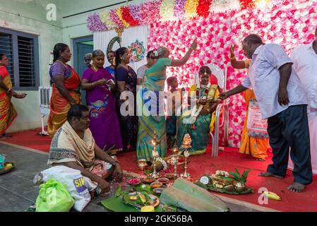 Tamil Nadu, Inde - 12 septembre 2021 : le Ritushuddhi ou Ritu Kala Samskara est la cérémonie qui célèbre la transition d'une jeune fille à la féminité. Ceci Banque D'Images