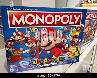 Super Mario Themed Monopoly Boxes, Etats-Unis Banque D'Images