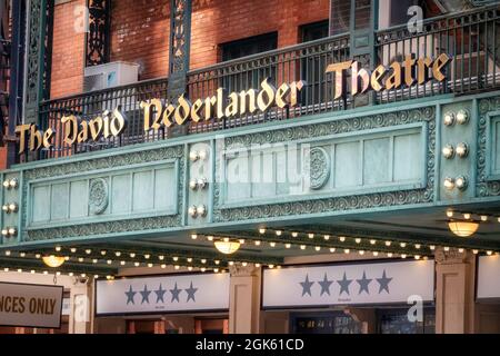 David T. Nederlander Theatre avec le Marquee « Lehman Trilogy », NYC, USA 2021 Banque D'Images