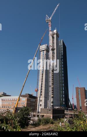 La ligne d'horizon toujours changeante de Croydon, dans le Surrey-Angleterre Banque D'Images