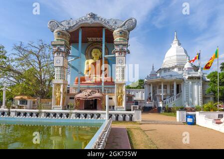 NEGOMBO, SRI LANKA - 03 FÉVRIER 2020 : temple bouddhiste Bodhirajarama Maha Viharaya (temple d'Agurukaramulla) Banque D'Images