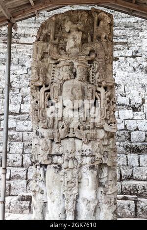 Stela au site archéologique de Copan, Honduras Banque D'Images