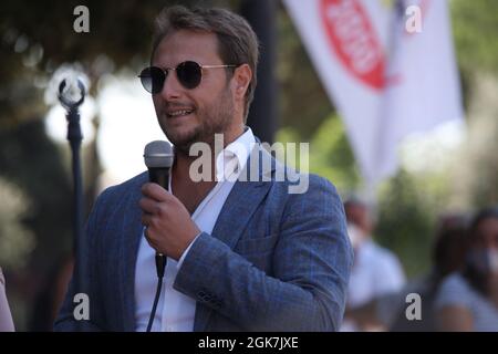 Arzano, Italie. 12 septembre 2021. Guglielmo de Rosa, MODERATI à l'ouverture de la campagne électorale à Arzano. (Photo de Salvatore Esposito/Pacific Press/Sipa USA) crédit: SIPA USA/Alay Live News Banque D'Images