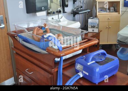 Le nouveau CuddleCot de l'hôpital communautaire de l'Armée Martin. Banque D'Images