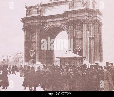 Soldats à la porte de Narva le 9 janvier 1905. Dimanche sanglant, Révolution russe. Banque D'Images