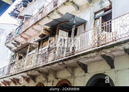 Bâtiments coloniaux en ruines à Casco Viejo (centre historique) à Panama City Banque D'Images