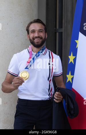 Romain Cannone pose avant la cérémonie en l'honneur des médaillés olympiques et paralympiques français au Tokyo 2021, à Paris, le 13 septembre 2021. Photo de Raphael Lafargue/ABACAPRESS.COM Banque D'Images