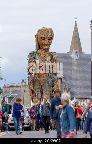 12 septembre 2021. Nairn, Highlands, Écosse, Royaume-Uni. C'est LA TEMPÊTE - "les océans sont en hausse, et il en est de même DE LA TEMPÊTE. Des makers de Big Man Walking vient un f Banque D'Images