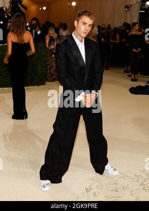 New York, États-Unis. 13 septembre 2021. Justin Bieber arrive pour le gala du met au Metropolitan Museum of Art pour célébrer l'ouverture de in America: A Lexique of Fashion à New York le lundi 13 septembre 2021. Photo de John Angelillo/UPI crédit: UPI/Alay Live News Banque D'Images