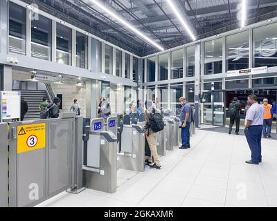 Hayes et la nouvelle gare ferroviaire TFL de Harlington Banque D'Images