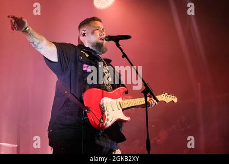 Rory Charles Graham aka Rag'n'Bone Man qui se déroule au Cambridge Club Festival 2021 à Childerley Orchard le 10 septembre 2021, à Cambridge, en Angleterre Banque D'Images