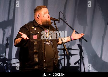 Rory Charles Graham aka Rag'n'Bone Man qui se déroule au Cambridge Club Festival 2021 à Childerley Orchard le 10 septembre 2021, à Cambridge, en Angleterre Banque D'Images