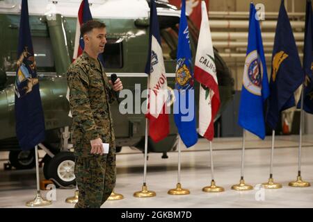 U.S. Marine corps Gunnery Sgt. Corey B. Louton, chef du bureau de liaison de la Maison Blanche, fait ses observations au Marine Helicopter Squadron One (HMX-1), Quantico, Virginie, 5 mars 2021. Louton a pris sa retraite après avoir servi 20 années de fidélité dans le corps des Marines des États-Unis. Banque D'Images