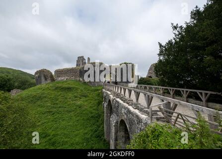 CHÂTEAU DE CORFE, ROYAUME-UNI - 18 août 2021 : un ancien château de Corfe à Dorset, en Angleterre Banque D'Images