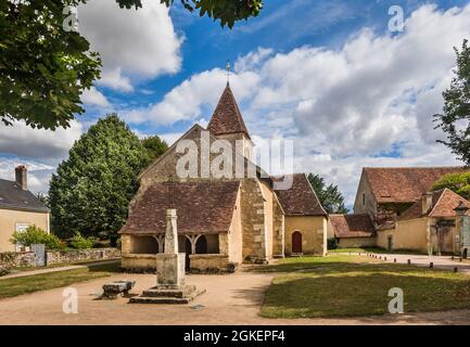 Église romane de Sainte-Anne de Nohant dans le village de Nohant, Indre (36), France, demeure du célèbre écrivain français George Sand. Banque D'Images