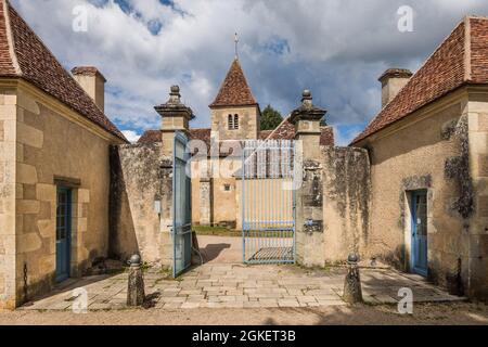 Église romane de Sainte-Anne de Nohant dans le village de Nohant, Indre (36), France, demeure du célèbre écrivain français George Sand. Banque D'Images