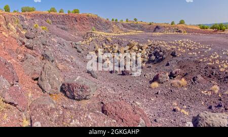 Abandon de la carrière Putney Flat près de Ash Fork Arizona à environ 800 mètres de SR89. Situé dans la forêt nationale de Kaibab. Banque D'Images