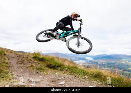 Descente de vélo tout-terrain à Nevis Range Mountain Experience, fort William, Écosse, Royaume-Uni Banque D'Images